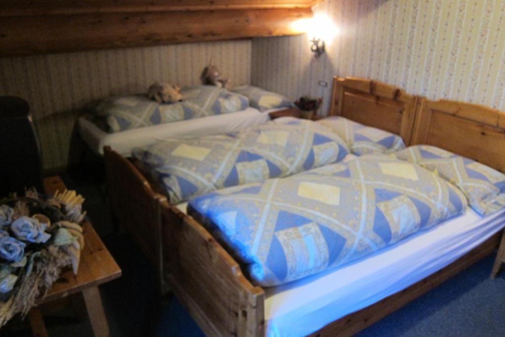Chalet Del Sole per gruppi Livigno Camera foto
