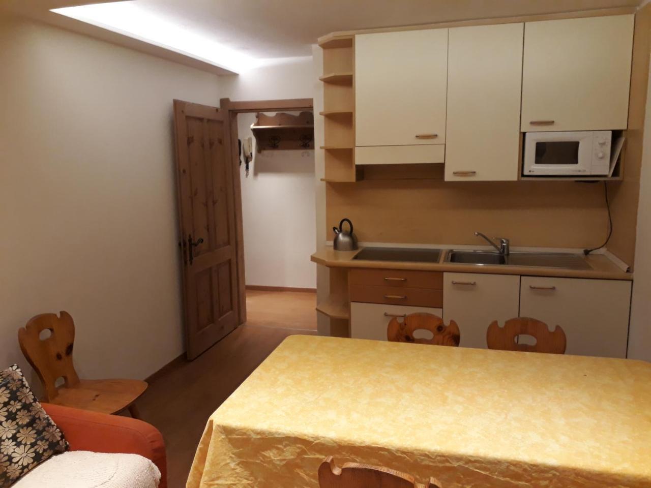 Chalet Del Sole per gruppi Livigno Esterno foto